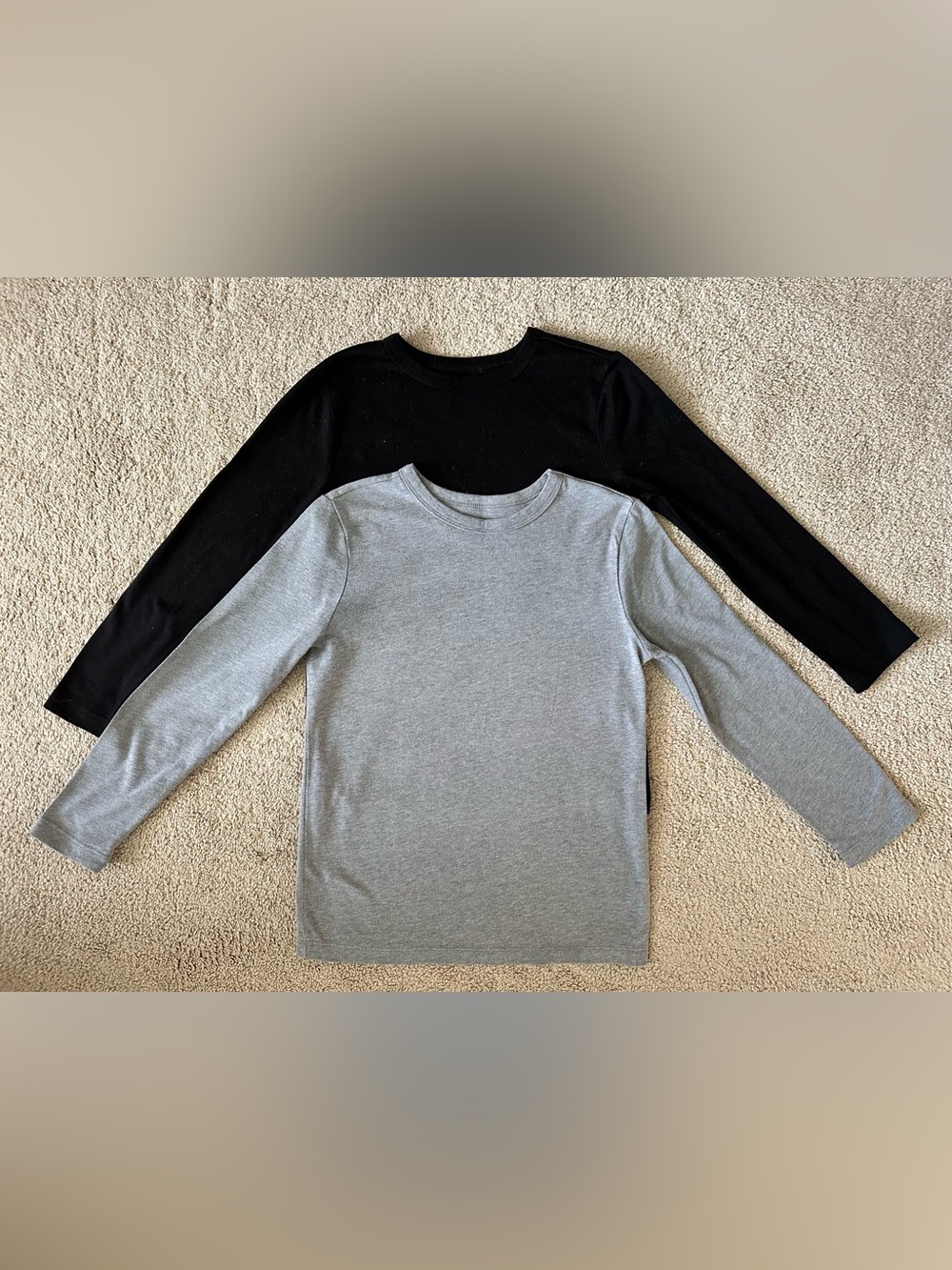 Set of 2 Kids Boys Basic Long Sleeve Tees T-Shirt Size Small 6/7 Black Gray